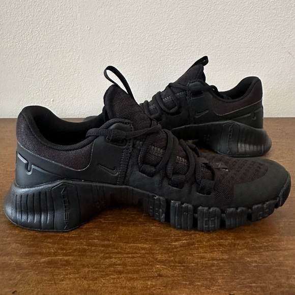 Nike Women's Free Metcon 5 Black Anthracite DV3950 004 Multi Size NEW - Picture 5 of 8